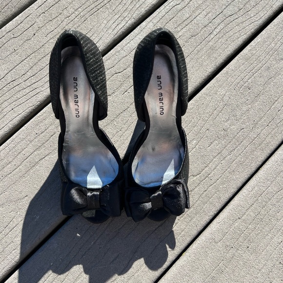 Heels - Picture 3 of 3